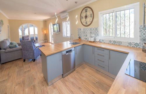 Villa Leonie, private pool, jacuzzi, 8p - Foto 4