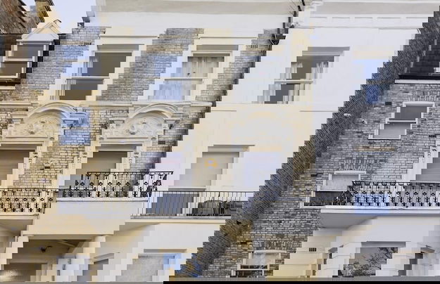 Bright one Bedroom Apartment With Balcony in Maida Vale by Underthedoormat - Foto 16