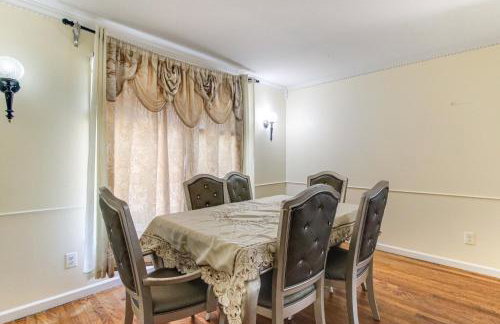 Stay and Play in Memphis Family Home with Yard! - Foto 6