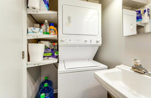 Walk to Semi-Private Beach Lake Michigan Getaway - Foto 25