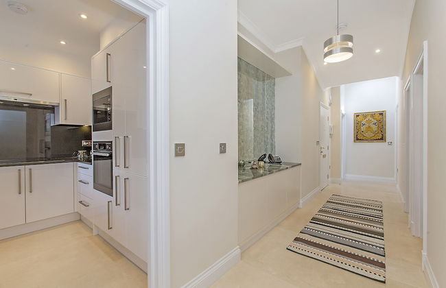 Chesham Court - Photo 45