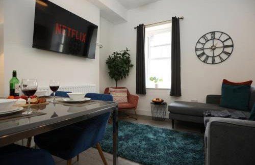 North Road By N And N Stays, perfect for contractor and corporate stays, Long Stays welcome, Free on street parking, WIFI, Near Gloucester Road - Foto 19