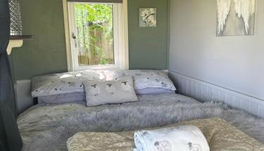 Rhodes To Serenity - Waterfall Shepherds Hut - Foto 4