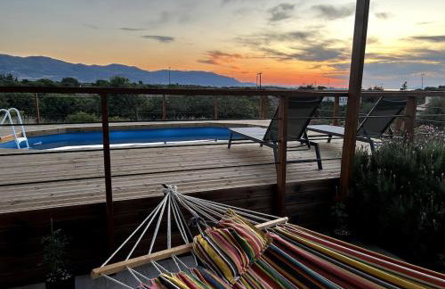 DOXA PETRA Small villa with pool - Photo 41