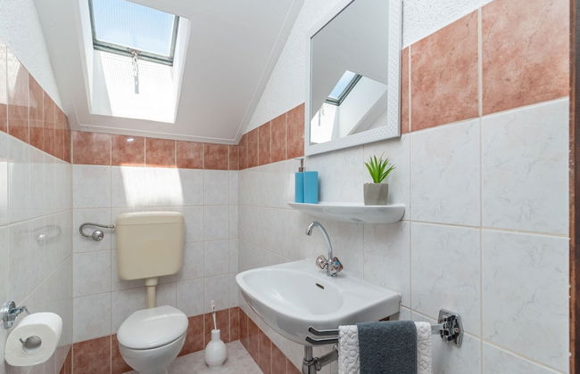 Hillside Villa in Trogir With Pool, Terrace, and Stunning City View - Foto 33