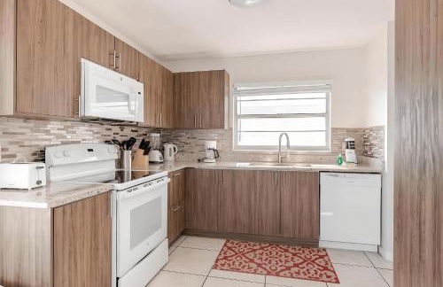 3Q/2B Vista para o Lago c/piscina | 10min->Disney - Foto 6