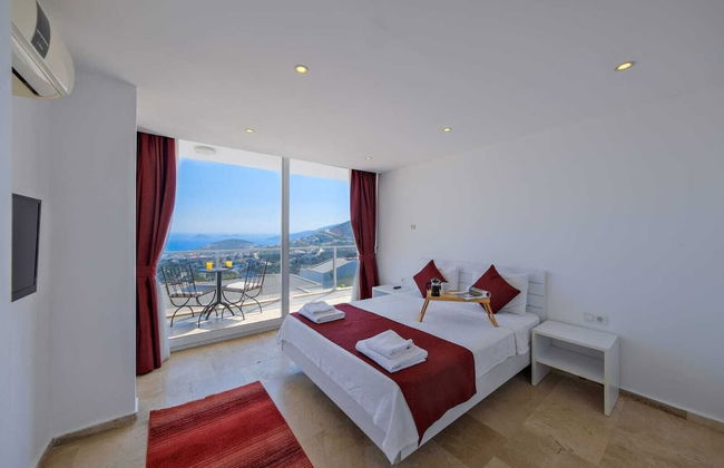 Villa Lumiere 3 Luxurious 5 bed Villa in Kiziltas Kalkan With sea Views - Photo 18