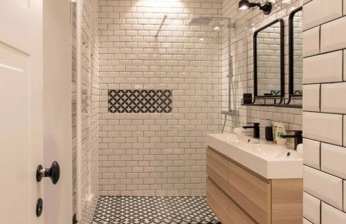 COURS SALEYA Renovated 3 Bedrooms 1 min to Beach Air Conditioning - Foto 44