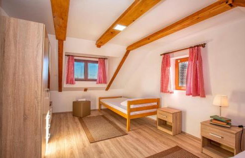 Nice Home In Gospic With Sauna - Photo 32