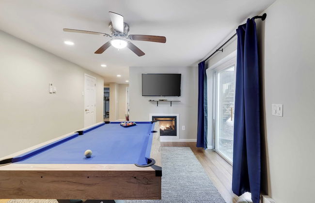 Moshannon Tree-lined Pocono Retreat w/ Hot Tub, Firepit & Pool Table - Photo 18