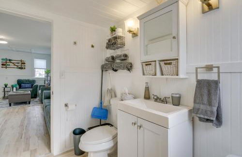 Lakefront Gem with Watercrafts and Dock in Coldwater! - Foto 19