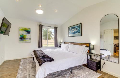 Water Views and Hot Tub Kims Kastle in Stanwood! - Foto 15