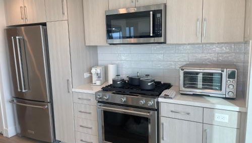 Luxury Designer Suite with Rooftop Pool, Gym - Foto 2, stove, dishwasher, toaster