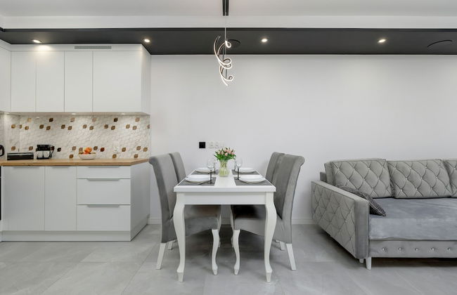 Apartment & Garden by Renters Prestige - Photo 11