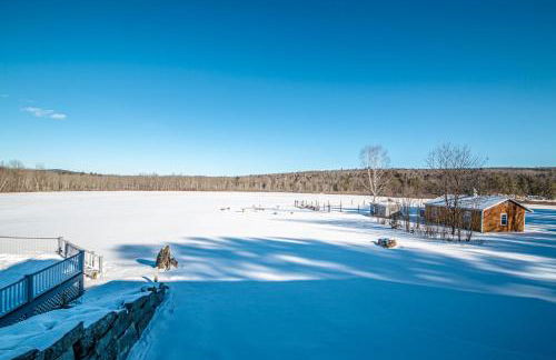 Whispering Waters Farmhouse and Wedding Barn - Foto 48