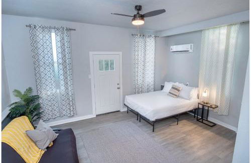 Stylish 4 Br/2ba Renovated Home Near Downtown - Foto 42