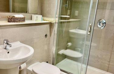 Urban Heaven with free parking - Photo 10