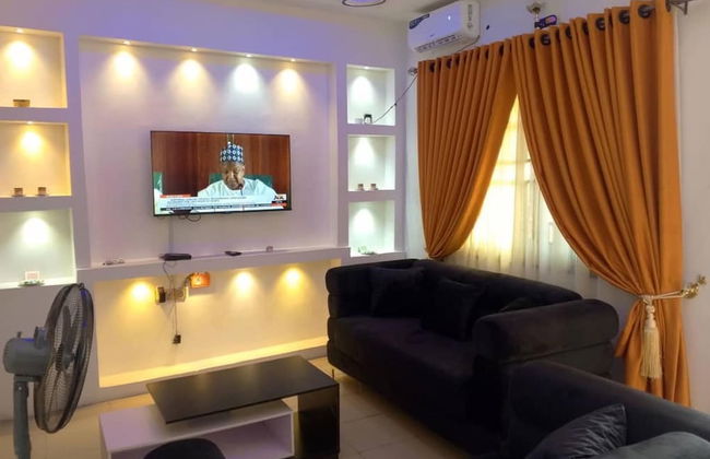 2 Bed-sleeps 4-free Parking-aircon-3 - Foto 1