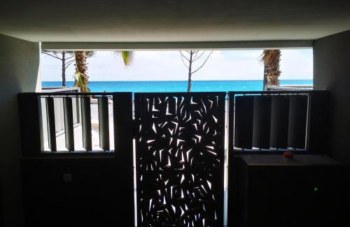 Pearl Beach - Rooftop Pool Seaside - Photo 13