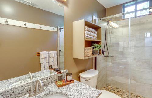 Steps to White River Cabin Retreat with Dock Access - Foto 13