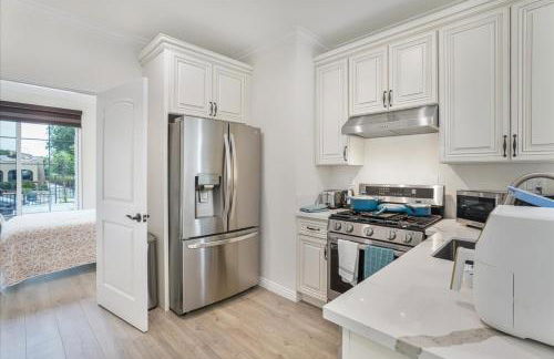 Stylish Pasadena Stay Near Old Town & Rose Bowl - Photo 2