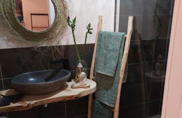 Apartamento completo distancia 350m Chamartin - Photo 40