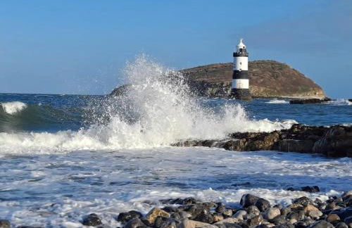 Coastal Boutique Luxury Home With Sea Views - Pass the Keys - Photo 43