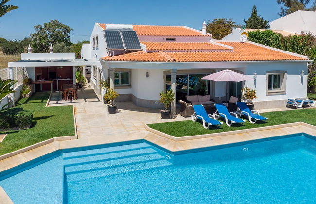Maria in Albufeira With 6 Bedrooms and 5 Bathrooms - Photo 13