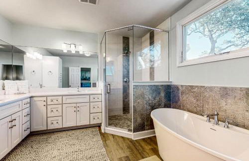 Three dog-friendly, waterfront cottages with full kitchens & private beach - Foto 14