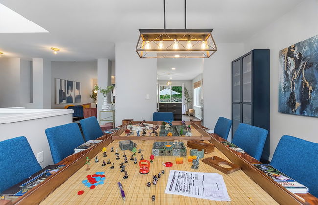 Goblin's D&D House Cinema Board Games - Photo 46