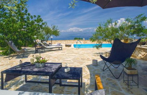 Five-Bedroom Holiday Home In Donji Humag - Photo 4