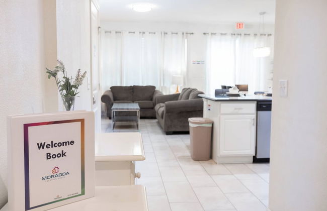 Beautiful Townhome With Hot Tub 13 - Photo 1