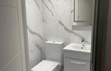 The Lux Ville, Stunning 6 Bedroom Home in London - Foto 29