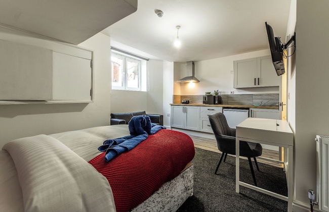 Stay Sleep Rest- Derby Road - Photo 2