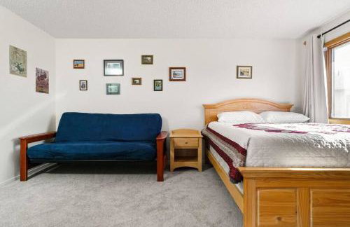 Moose Meadows- Near the airport, centrally located - Foto 18