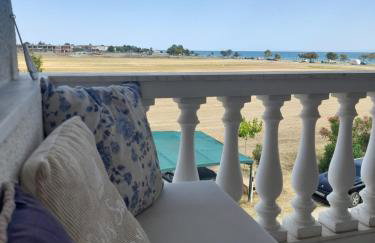 J&J Seaview Apartment - Photo 10