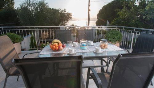 A perfect summer destination next to the sea - Photo 1
