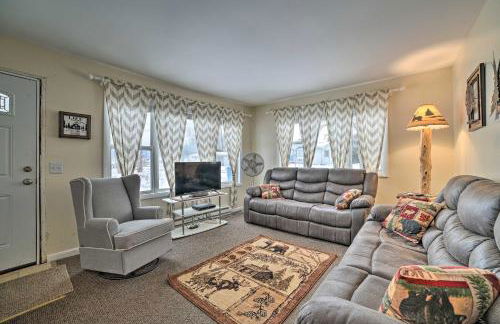 Cozy Houghton Lake Heights Cottage with Private Yard - Photo 5