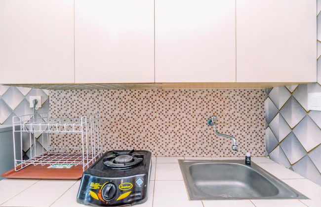 Cozy Living And Minimalist Studio Dave Apartment - Photo 7