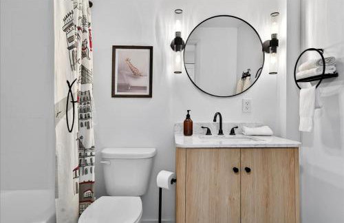 Cozy 2-Floor Home 5BR 3BA 2 Kitchens Backyard - Foto 54