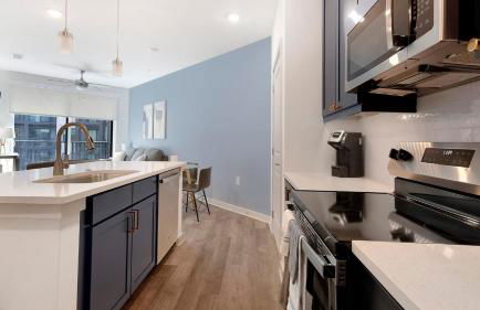 Landing Stunning 1BD Gym Yoga Studio - Foto 7