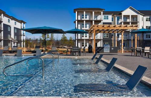 Landing Amazing 3BD Pool Yoga Studio - Photo 28