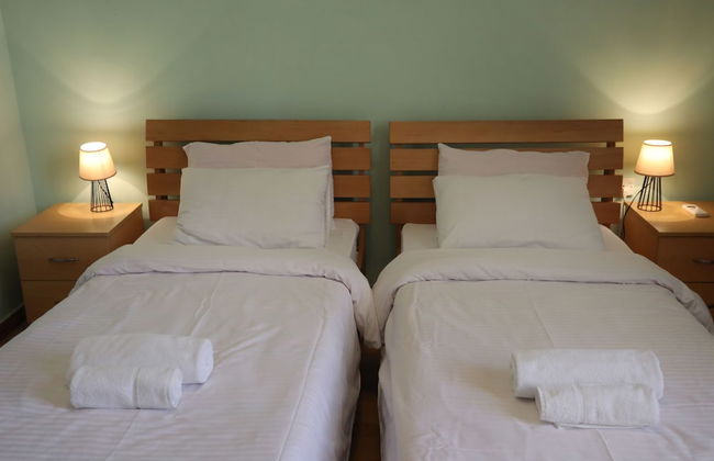 David's Apartment - Photo 9