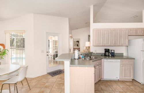 Van Ness Poolhome - Lake access 2mi - Photo 16