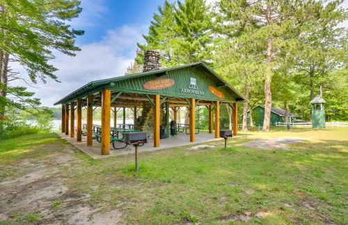 Deck and Fire Pit Near ATV trails in Gaylord - Foto 34