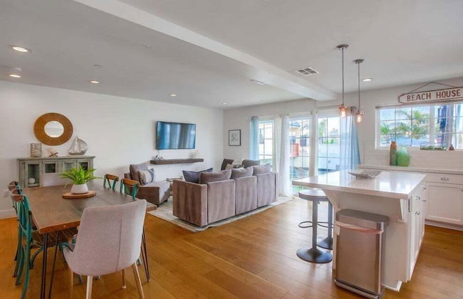 Pacific Pearl - Foto 21