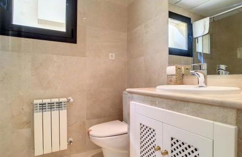 Roda Golf Singapore Apartment - 8109 - Photo 40