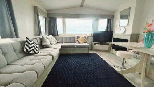 Ocean Bliss-Beach Front - Lux- Sea View- 3-Bedroom Caravan- 8 Sleeps - Foto 1
