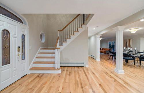 Huge Retreat w Alaska King, Pool & Jacuzzi Tub Indoor - Foto 49