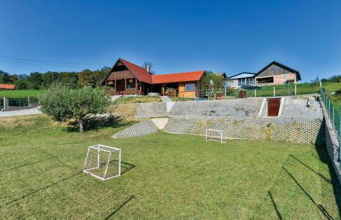 Beautiful Home In Radakovo With Sauna - Photo 7